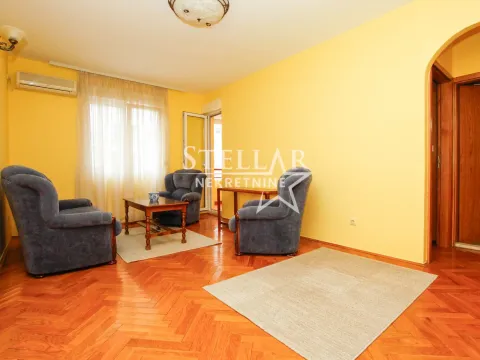 Rent, one bedroom apartment, 40m², City Kej, Podgorica - image 2
