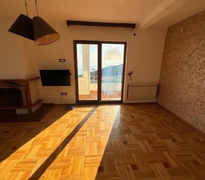 Izdavanje, kuća, 140m², Dobre Vode, Bar