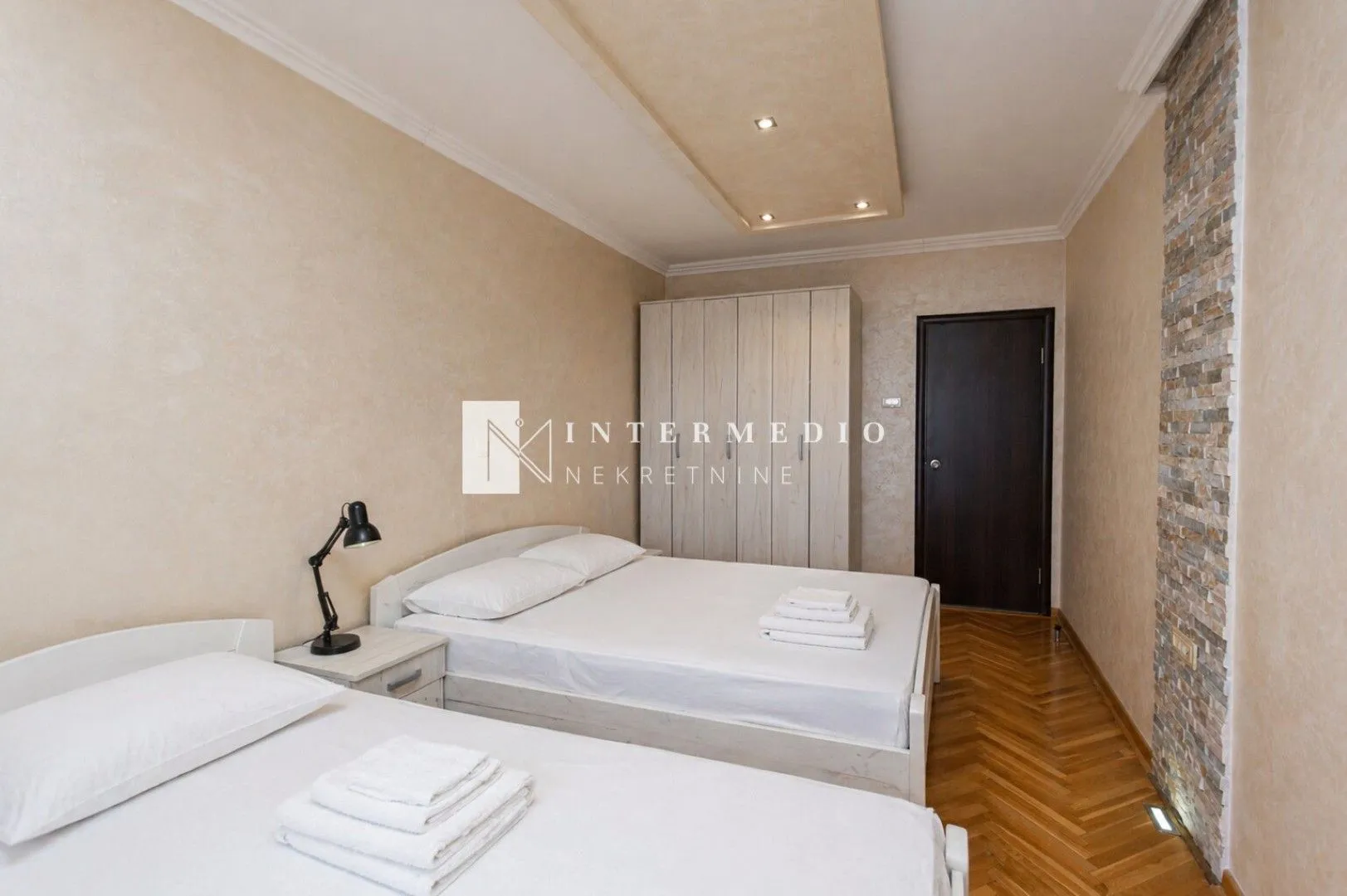 Prodaja, dvosoban stan, 86m², Igalo, Herceg Novi