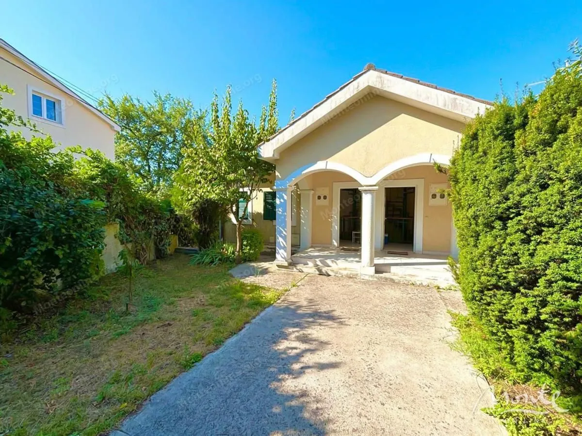 Prodaja, kuća, 252m², Topla, Herceg Novi