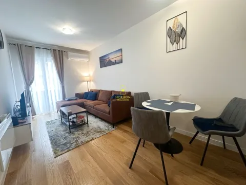 Sale, one bedroom apartment, 40m², Central Point, Podgorica - image 5