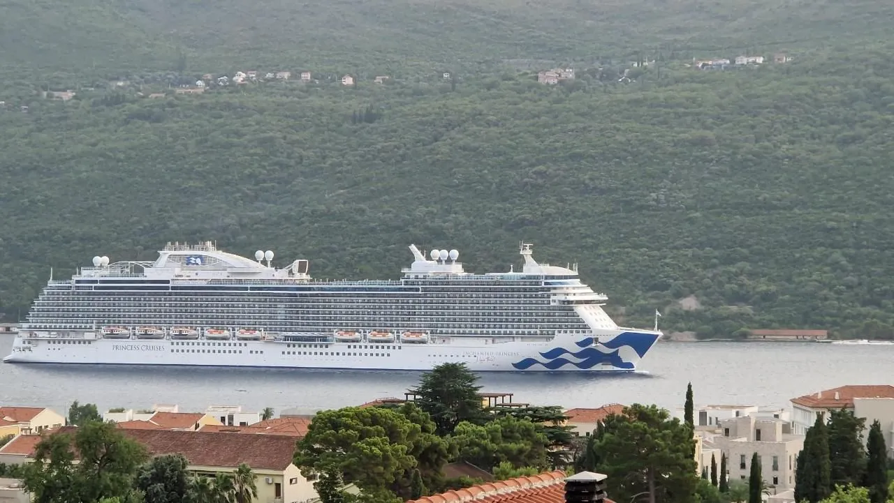 Prodaja, plac, 260m², Kumbor, Herceg Novi