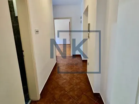 Izdavanje, jednosoban stan, 49m², Centar, Podgorica - image 4