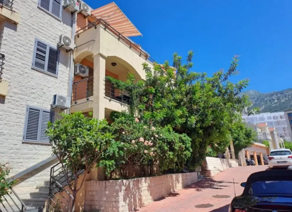 Sale, one bedroom apartment, 39m², Bečići, Budva