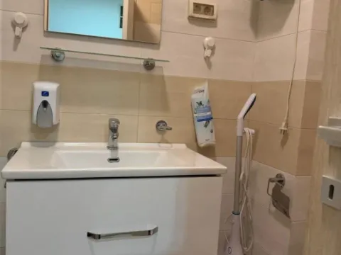 Prodaja, jednosoban stan, 42m², Stari Aerodrom, Podgorica - image 13