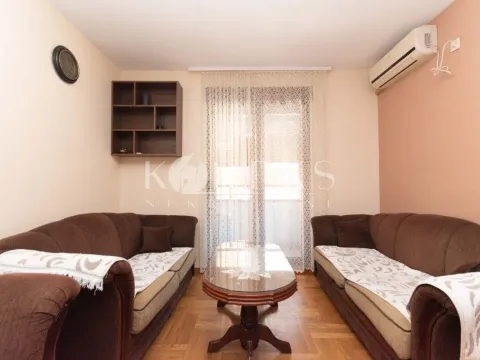 Izdavanje, jednosoban stan, 41m², Stari Aerodrom, Podgorica - image 2