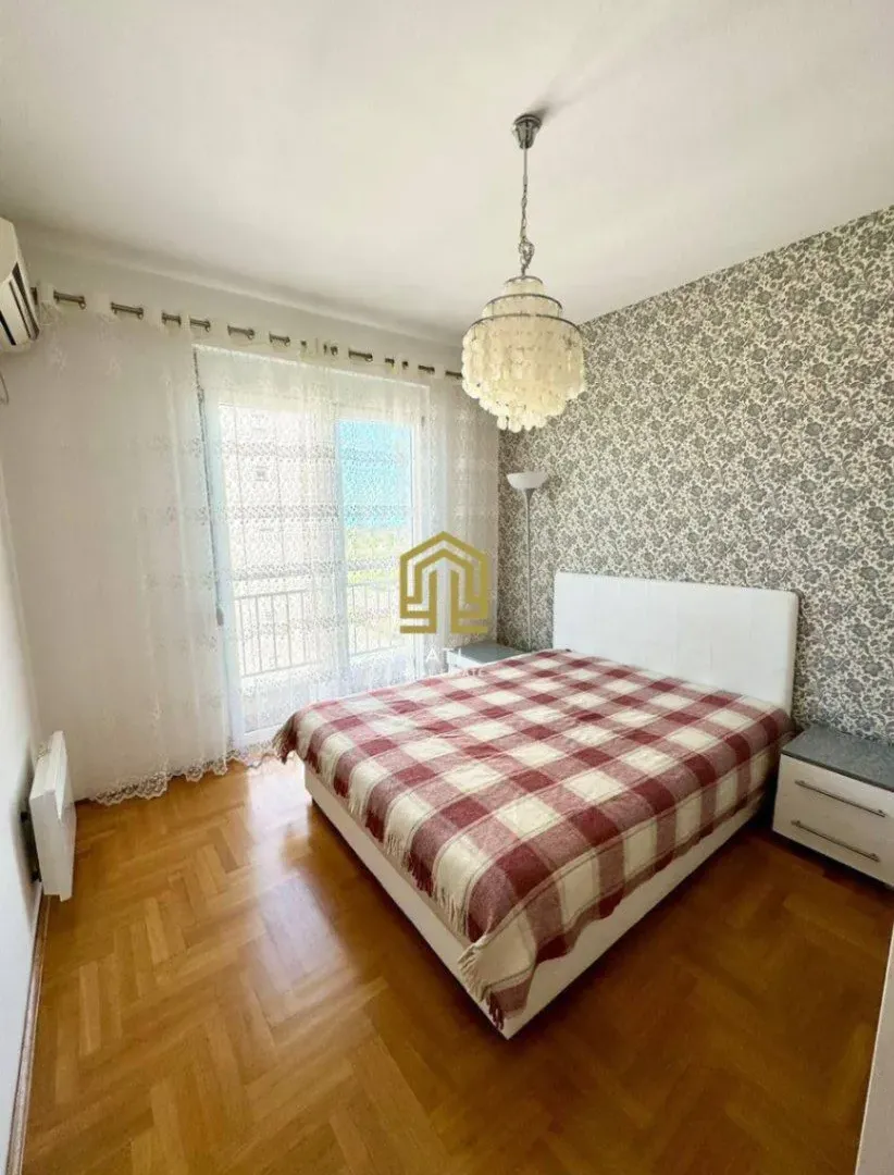 Prodaja, dvosoban stan, 86m², Centar, Bar