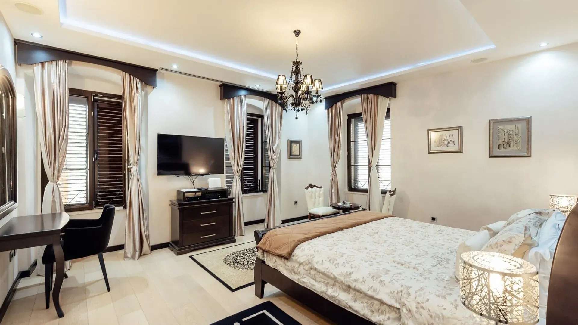 Prodaja, dvosoban stan, 117m², Stari Grad Kotor, Kotor