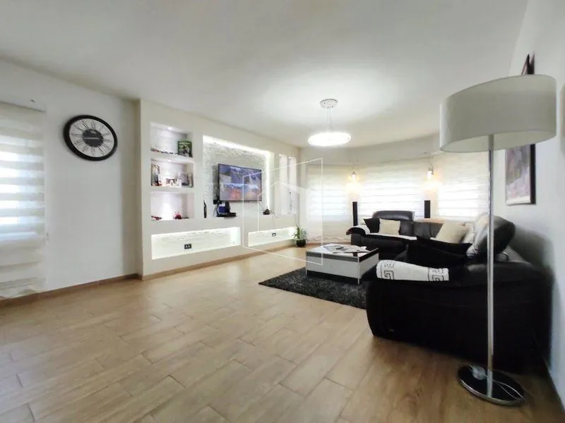 Rent, house, 160m², Murtovina, Podgorica