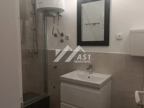 Izdavanje, jednosoban stan, 40m², Rotkvarija, Novi Sad Sve Podlokacije - image 9