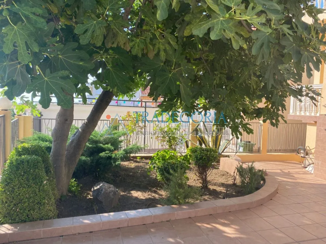 Prodaja, kuća, 180m², Dobra Voda, Bar