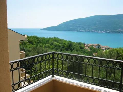 Prodaja, stan, 45m², Herceg Novi, Crna Gora - image 2