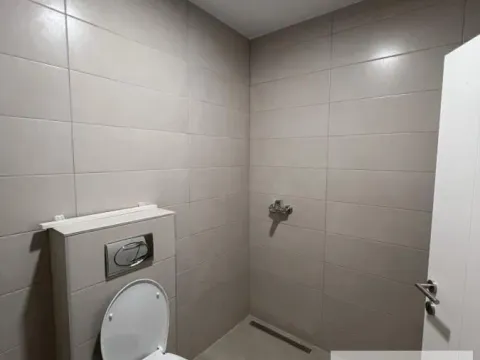 Prodaja, trosoban stan, 68m², Ruma, Srbija - image 10