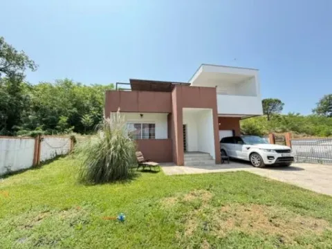 Prodaja, kuća, 180m², Donja Gorica, Podgorica