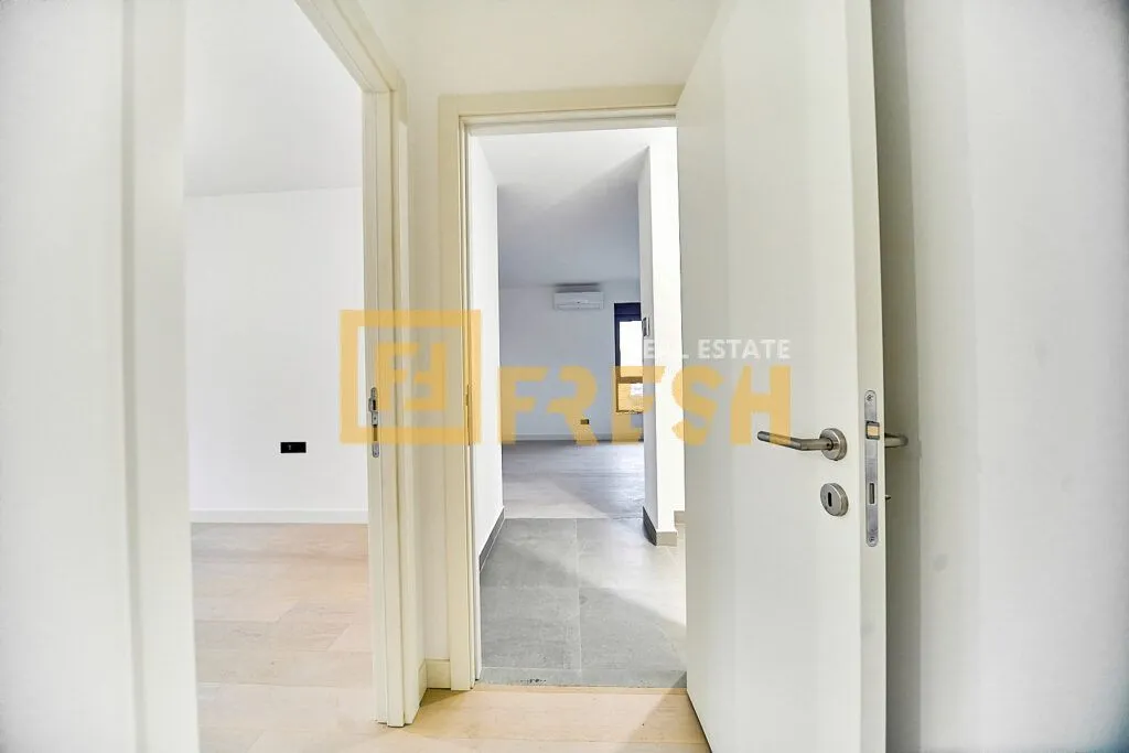 Prodaja, dvosoban stan, 69m², Krivi Most, Podgorica
