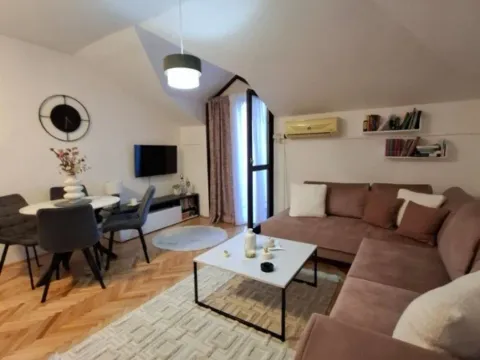 Izdavanje, garsonjera, 30m², Malo Brdo, Podgorica - image 5