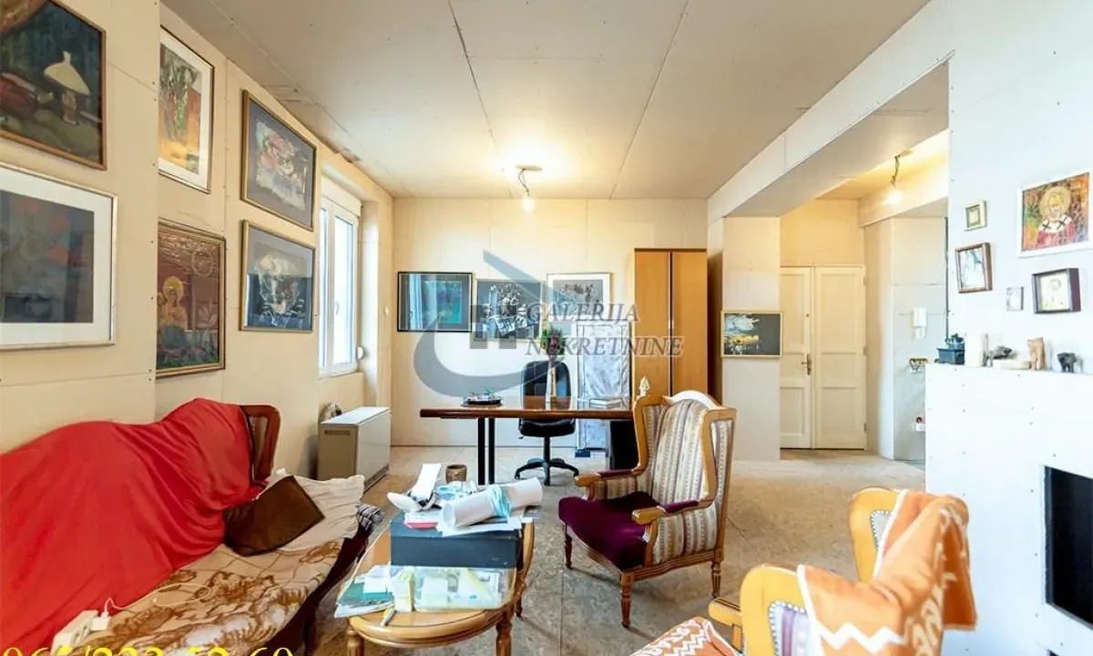 Prodaja, dvosoban stan, 72m², Kalenić Pijaca, Vračar Sve Podlokacije