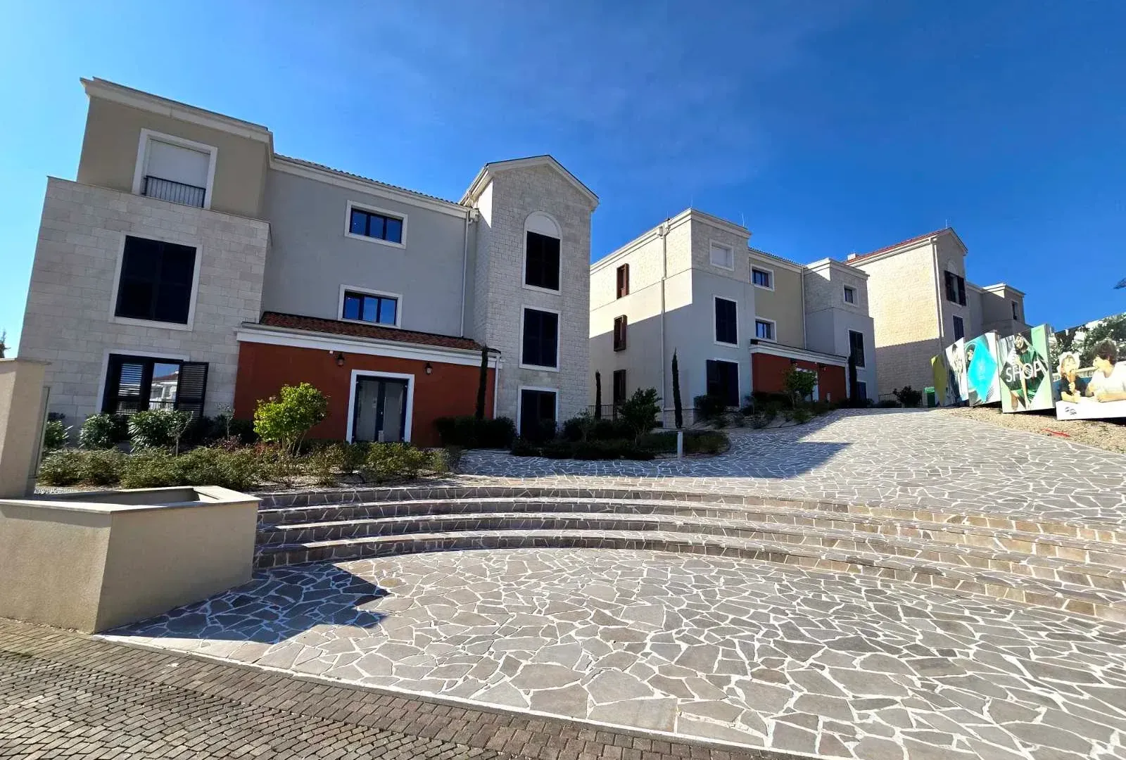 Prodaja, stan, 93m², Tivat, Crna Gora