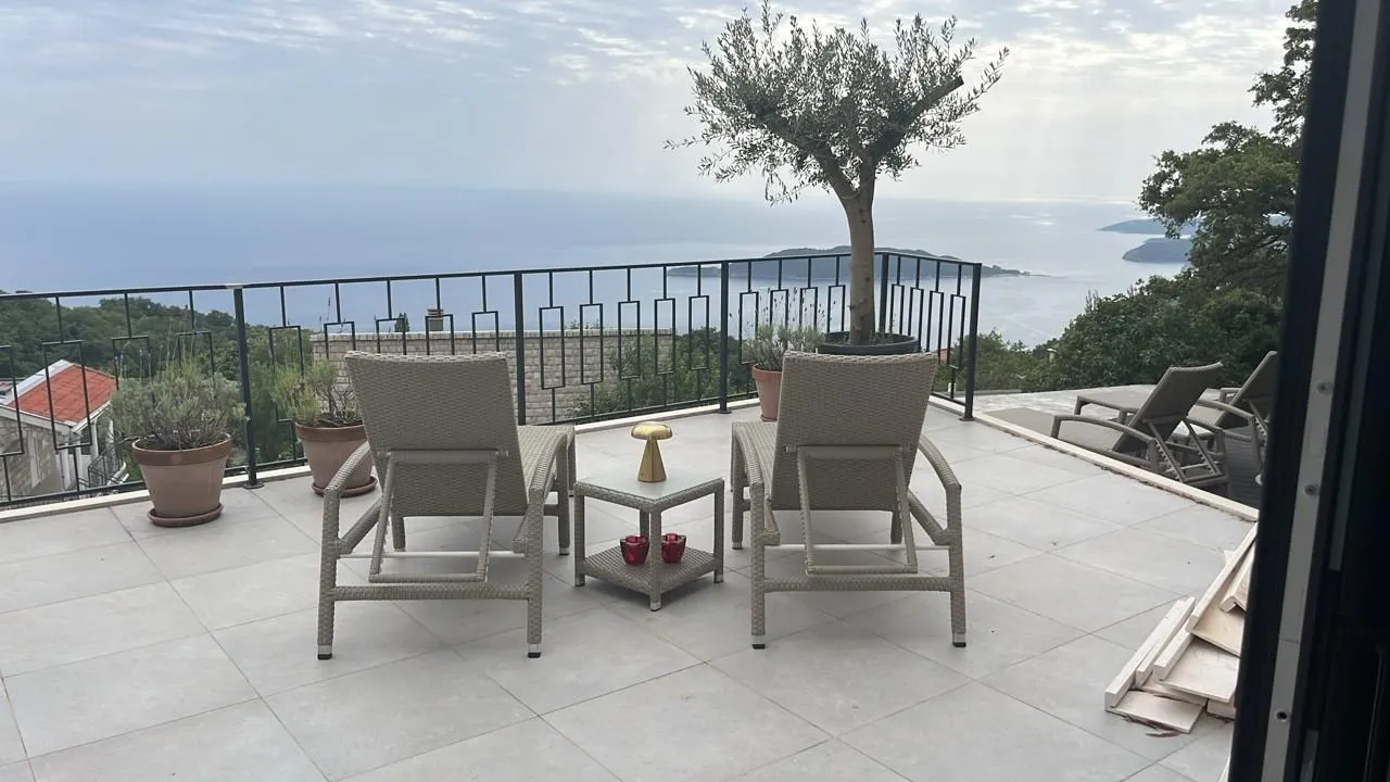Sale, house, 257m², Kuljače, Budva