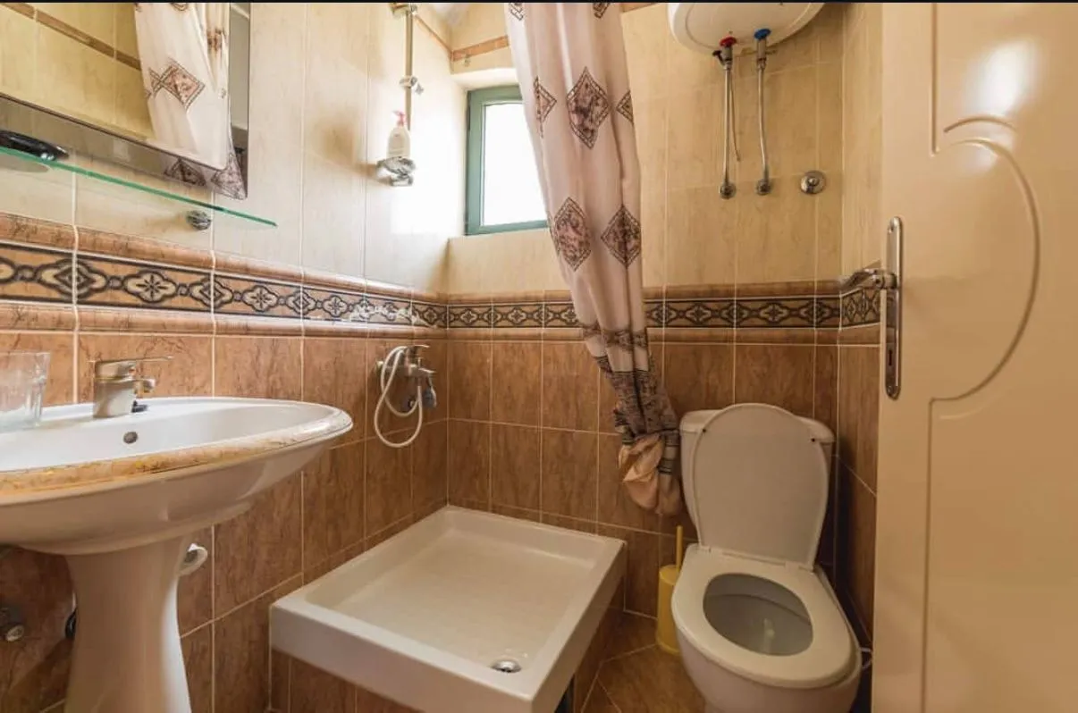 Rent, house, 280m², Centar, Budva