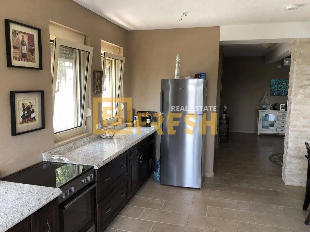 Sale, house, 250m², Ulcinj, Crna Gora