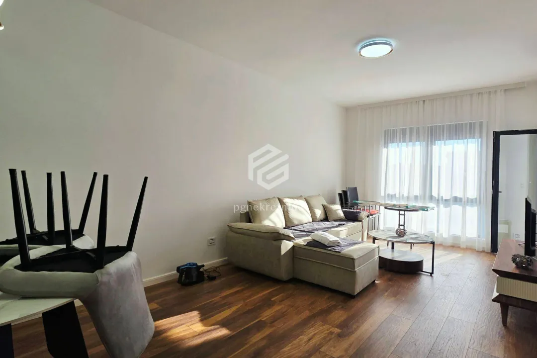 Izdavanje, jednosoban stan, 54m², Ulcinj, Crna Gora