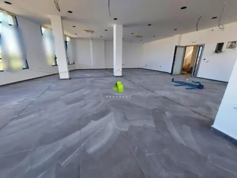 Izdavanje, poslovni prostor, 700m², Medijana, Niš - image 3