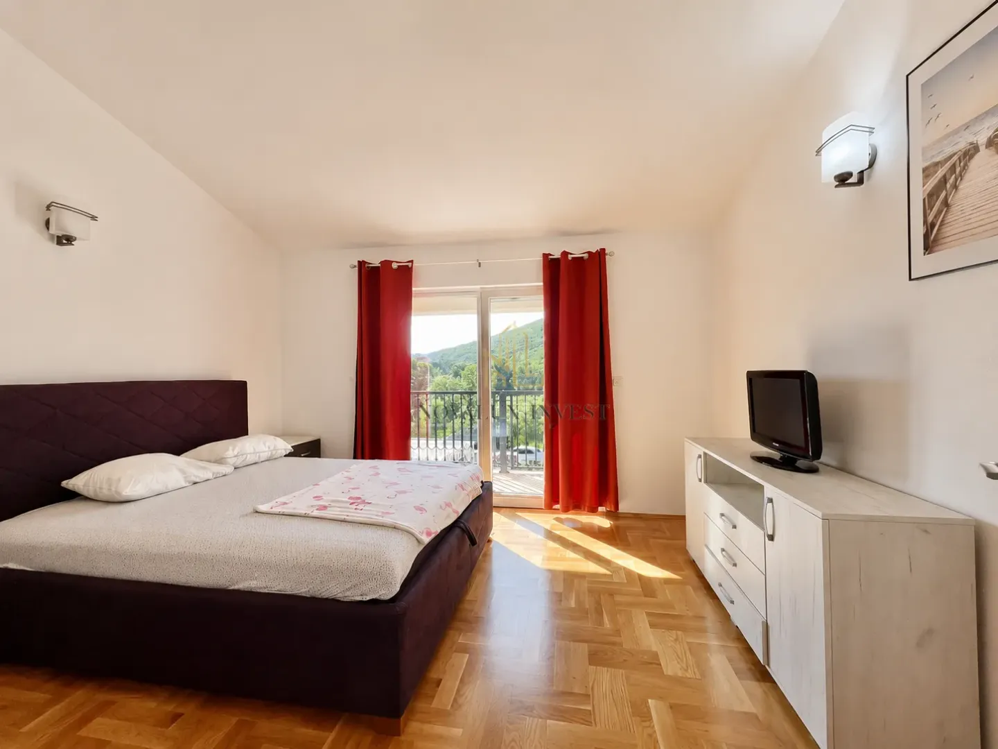 Rent, house, 200m², Krimovica, Kotor