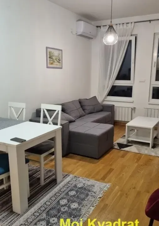 Rent, two bedroom apartment, 43m², Crveni Krst, Beograd