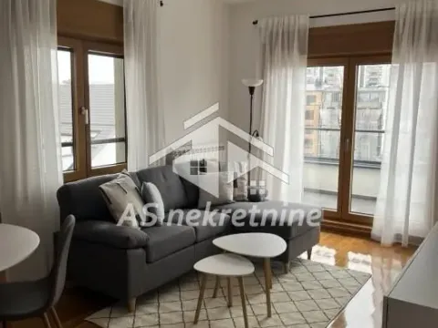 Rent, two bedroom apartment, 43m², Južni Bulevar, Vračar Sve Podlokacije - image 5