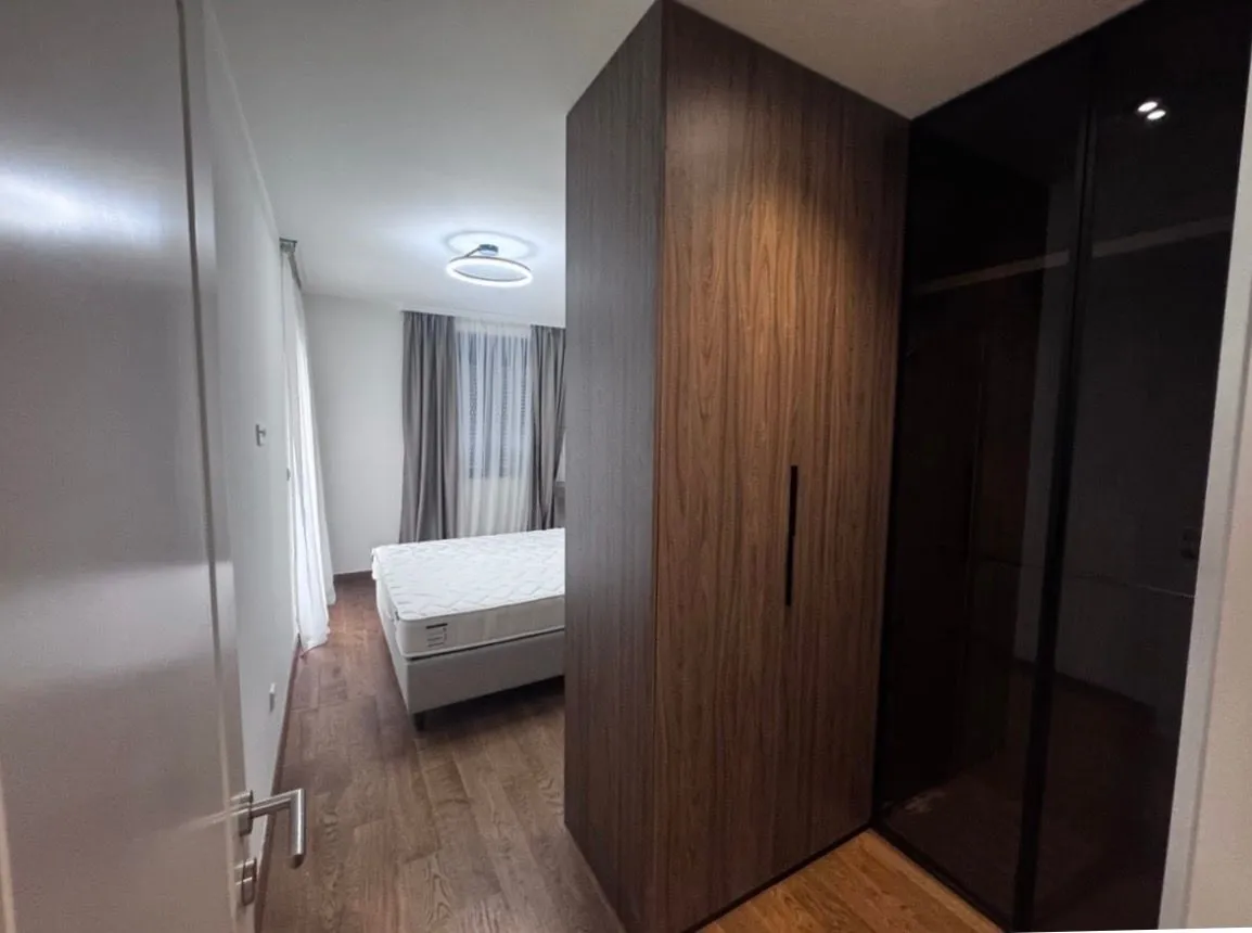Izdavanje, jednosoban stan, 50m², Podgorica, Crna Gora