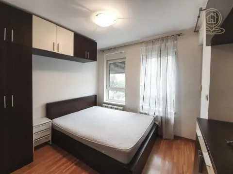 Prodaja, trosoban stan, 57m², Južni Bulevar, Vračar Sve Podlokacije - image 12