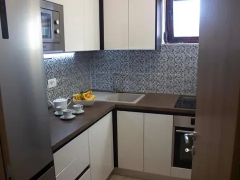 Izdavanje, jednosoban stan, 54m², Kava, Tivat - image 13