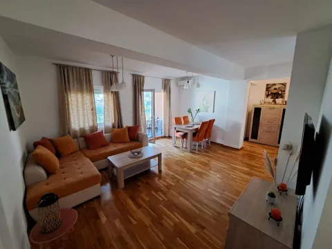 Rent, one bedroom apartment, 60m², Lazi, Budva - image 2