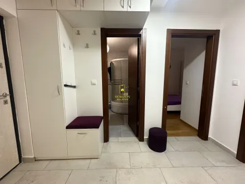 Sale, two bedroom apartment, 70m², Tuški Put, Podgorica - image 11