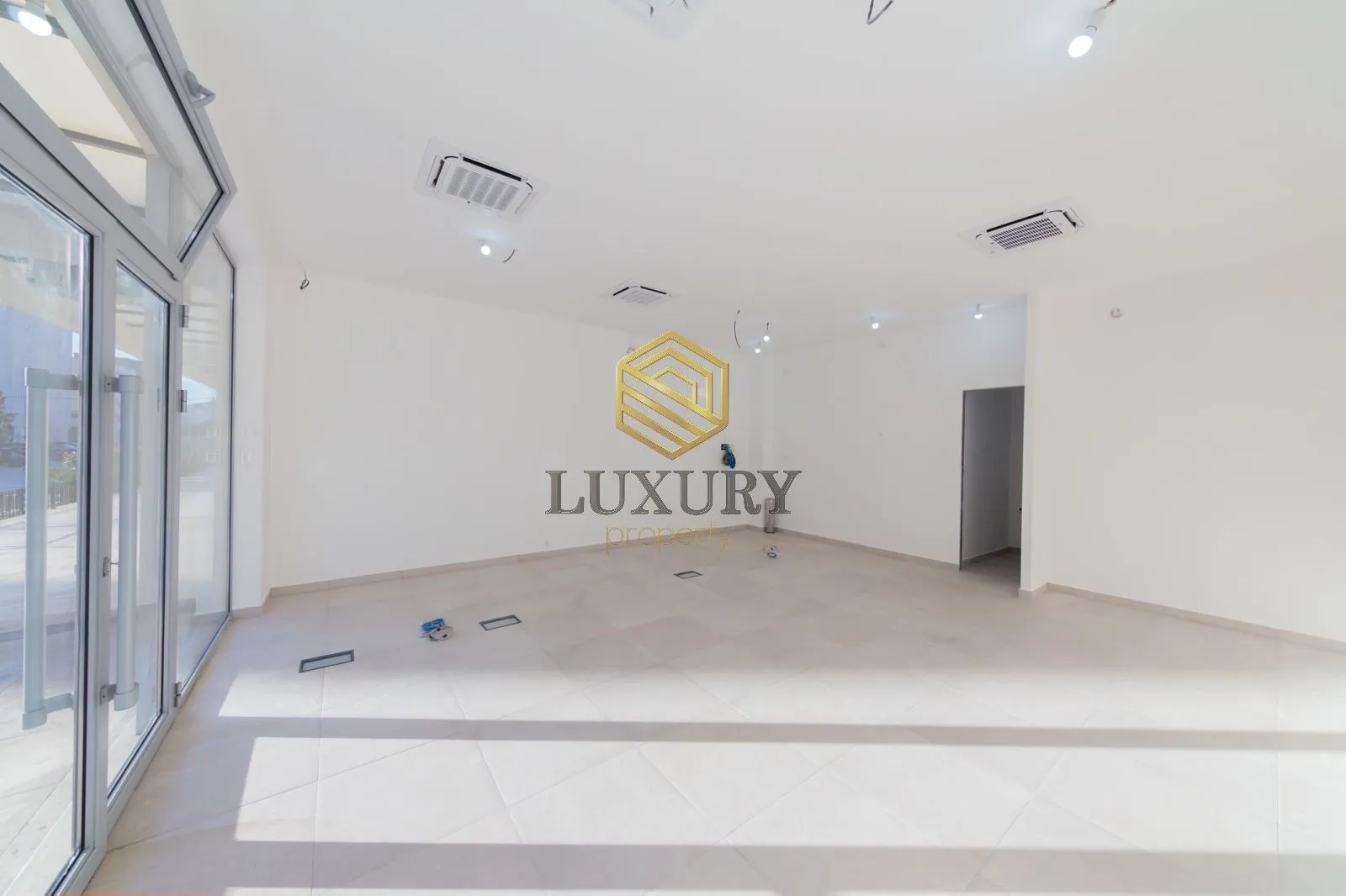 Sale, office space, 46m², Zabjelo, Podgorica