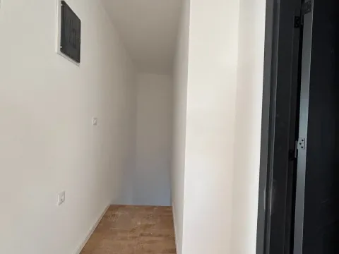 Prodaja, dvosoban stan, 100m², Zagorič, Podgorica - image 10