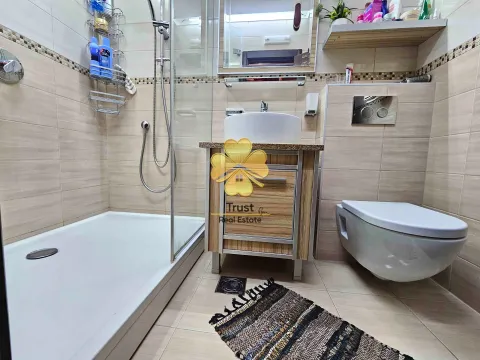 Izdavanje, dvosoban stan, 87m², City Kvart, Podgorica - image 9