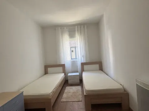 Izdavanje, dvosoban stan, 74m², City Kvart, Podgorica - image 4