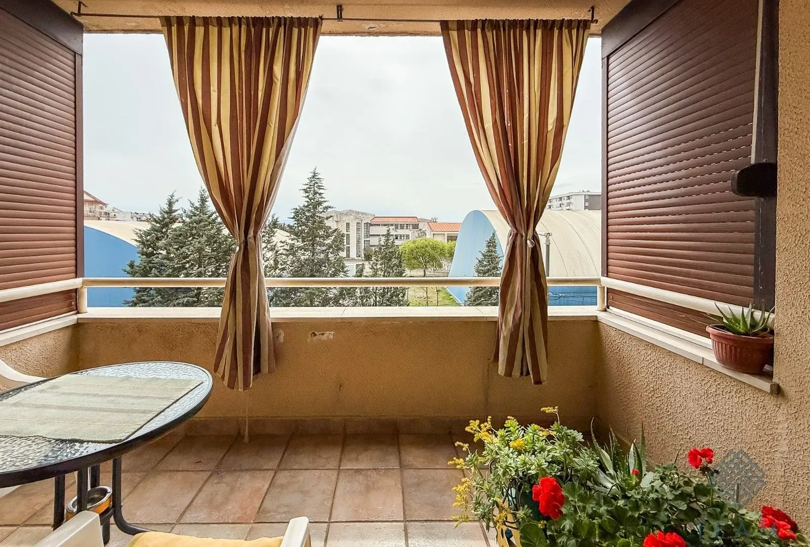 Prodaja, dvosoban stan, 76m², Stari Aerodrom, Podgorica