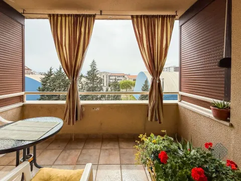 Prodaja, dvosoban stan, 76m², Stari Aerodrom, Podgorica - image 12