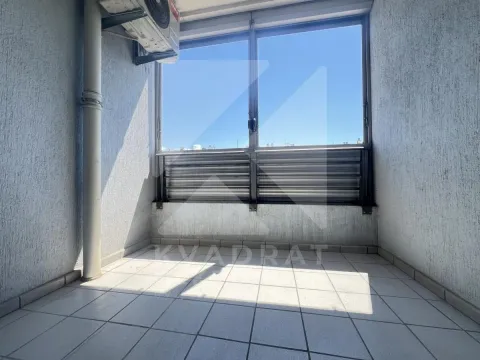 Rent, two bedroom apartment, 75m², Preko Morače, Podgorica - image 13