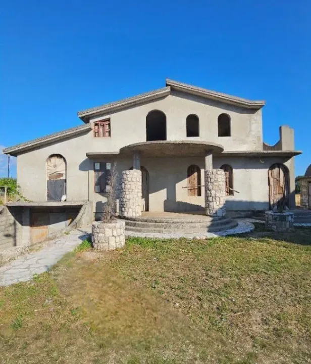 Sale, house, 296m², Kličevo, Nikšić