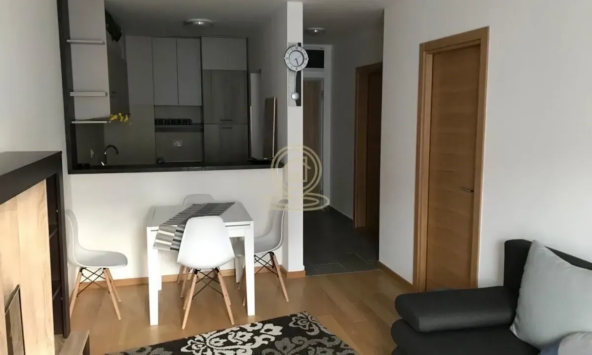 Rent, two bedroom apartment, 40m², Zemun Cara Dušana, Zemun Sve Podlokacije