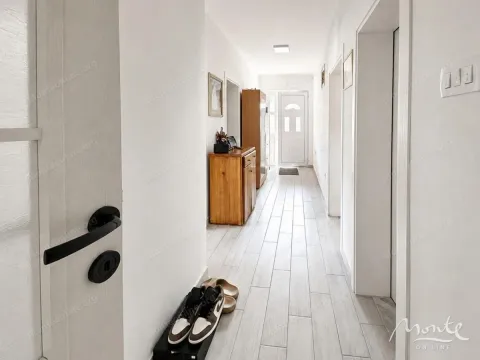 Prodaja, kuća, 320m², Centar, Podgorica - image 17
