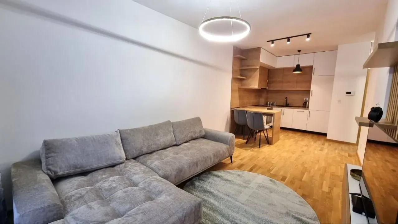 Rent, one bedroom apartment, 45m², Bečići, Budva