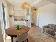 Daily-rent, one bedroom apartment, 42m², Centar, Budva - image 5