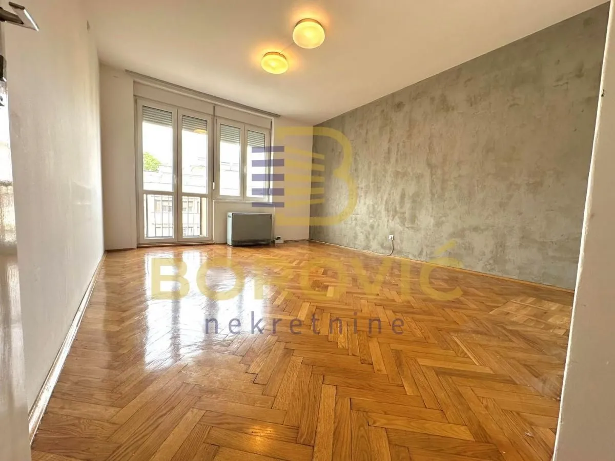 Sale, two bedroom apartment, 68m², Stari Grad, Beograd