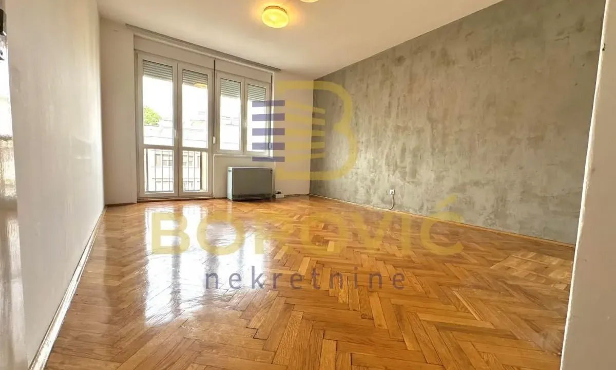 Sale, two bedroom apartment, 68m², Stari Grad, Beograd
