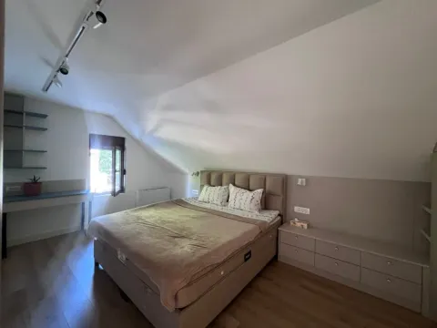 Izdavanje, stan, 64m², Bajice, Cetinje - image 8